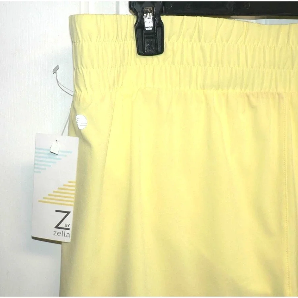 Zella Women's Elastic Wide Waistband Aero‎ Running Shorts in Yellow Elfin 2XL